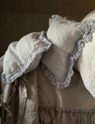 Linen Goose Down Pillow Sisi, Ruffle Edge, 16x16 Travel Cushion
