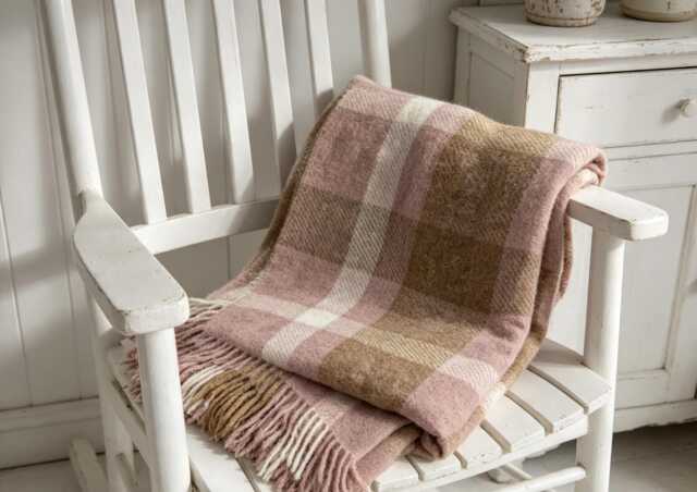 Blanket/Throw, 100% Pure New Wool, Soft Pink, Camel Brown, White C/W Fringe Edge 140x185cms - image 1