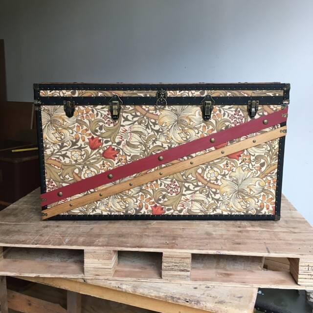William Morris Wallpaper Steamer Trunk - Handmade Bed End Bench Retro Kids Toy Chest _ Sinatra Glbb - image 1