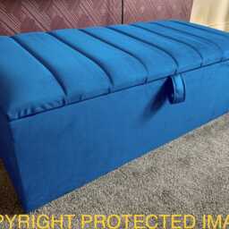 Ottoman Storage Box Engineered Wood Panel Style Luxurious Plush Velvet Bench Perfectly Designed For Bedroom - thumbnail 4