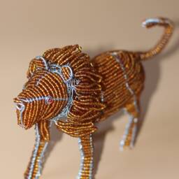 Handmade Beaded Lion Sculpture, African Decor, Wire Art - thumbnail 2