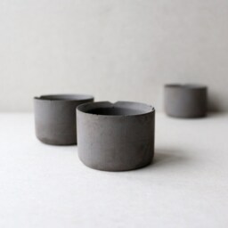 Set Of 3 Small Dark Concrete Planters - Minimalist Round Pots - thumbnail 3