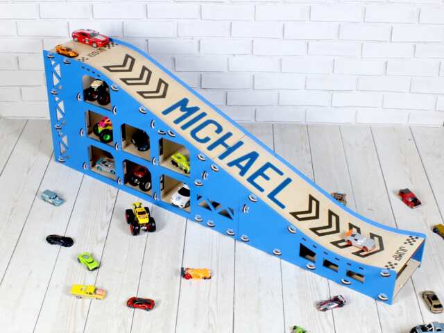 Toy Car Jump Ramp Stunt Slope & Display Rack For 1/64 Scale - image 1