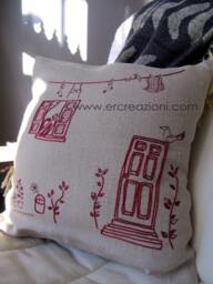 Pillow in Ecru Linen, Embroidered By Hand - thumbnail 2