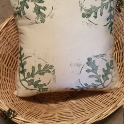 Bring The Balance & Calm Of Forest Into Your Home With These Oak Leaf Decorative Pillows - thumbnail 3
