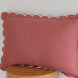 Pink Linen Pillow Cover - White Scalloped Edge, Lumbar Cushion - thumbnail 3