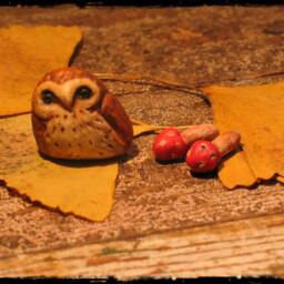 Faery Owl & Mushroom Miniatures Painted Clay - thumbnail 3