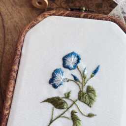 Morning Glory Embroidery Hoop, September Birth Flower Gift, Finished Embroidery, Aesthetic Spring Style - thumbnail 3