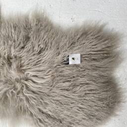 Luxury Tibetan Sheepskin Rug in Our New Oyster Colour - thumbnail 2
