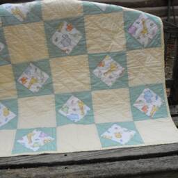 I Spy Quilt.crib Quilt, Baby Nursery Gift, Shower, Play Mat, Hand Made Animal Blanket, Stroller Blanket - thumbnail 2