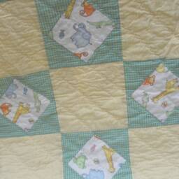 I Spy Quilt.crib Quilt, Baby Nursery Gift, Shower, Play Mat, Hand Made Animal Blanket, Stroller Blanket - thumbnail 3