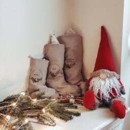 Personalized Family Christmas Santa Stocking, Custom Name Cotton Linen Hand Embroidered Stocking, Kids Stocking - thumbnail 4
