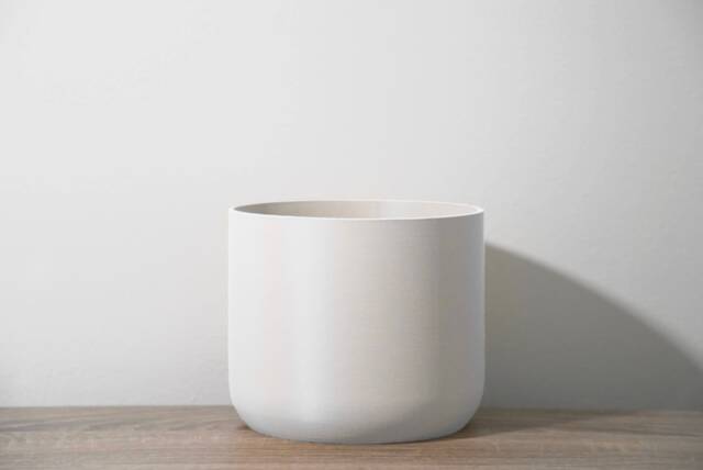 "Minimalist Planter With Drainage & Saucer in White, Unique & Modern 3D-Printed Plant Pot, Sizes 4"" 5"" 6"" 7"" 8" - image 1