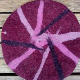 Handfelted Seat Cushion Abstract, Red Violet - thumbnail 2