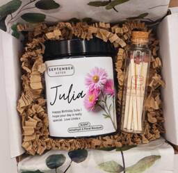 Personalised Birth Flower Soy Candle Gift Set Scented Wax With Matches Birthday Personalized Month Cute Present Idea Family Friend - thumbnail 1