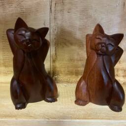 Koa Wood Cat Stretching - thumbnail 2