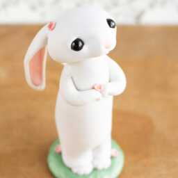 Sakura Gazing Lop Bunny Rabbit Figurine By Bonjour Poupette - thumbnail 3
