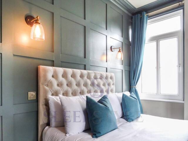 Luxury Chesterfield Floorstanding Headboard - image 1