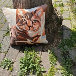 Hand Tufted Cat Pillow Cover Embroidered Linen Decorative Case - thumbnail 3