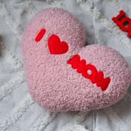 I Love Mom Pillow - Mother's Day - Gift Heart Shaped Decorative For Mom - thumbnail 3