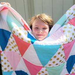 Modern Triangle Throw Quilt Sweet Magnolia Cotton Blend, 60 - thumbnail 1