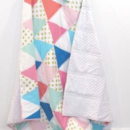 Modern Triangle Throw Quilt Sweet Magnolia Cotton Blend, 60 - thumbnail 4