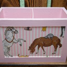 Utensil Box Pencil Horses - thumbnail 2