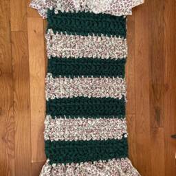 Handmade Crocheted Rag Rug Hunter Green & Floral Cloth Rug - 17x48 Inches - thumbnail 2