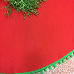 Handmade Red Cotton Christmas Tree Skirt With Green Pom Poms - 39 Inches - thumbnail 3