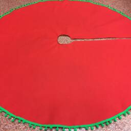 Handmade Red Cotton Christmas Tree Skirt With Green Pom Poms - 39 Inches - thumbnail 2