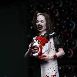The Terrifier 2 Pale Girl Statue - thumbnail 4