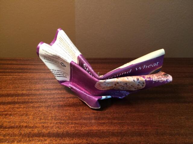 Organic Cracker Bowtie