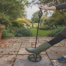 The Purbeck Tall Welly Boot Jack With Balance Handle - Hand-Forged Wrought Iron Free-standing Puller Fully Welded Mud-Room Tool - thumbnail 3
