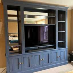 Tv/Entertainment Media Unit With Open Shelving & 3 Cupboards, Fluted Style, Mirrored Back, Free Standing, Painted - thumbnail 2