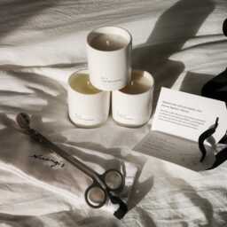 Discovery Journey Gift Set With Three Elegant Scented Candle & A Wick Trimmer - thumbnail 3