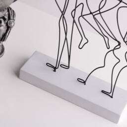 Handmade Don Quixote Wire Sculpture Unique Home Office Decor - thumbnail 3