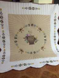 Hand Quilted Flower Basket Quilt, Appliqu?? Floral Handmade Cotton Heirloom Bedspread, Custom Quilt Bedding, Queen To Cal King - thumbnail 1