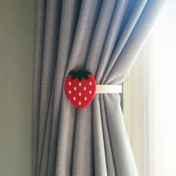 Replaceable Strawberry Shape Curtain Holdbacks/Tiebacks 3D Printed Plastic - Set Of Left & Right - thumbnail 2