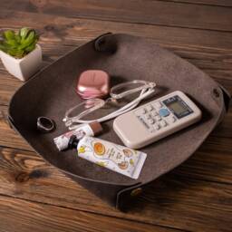 Pink Leather Valet Tray Engraved Catch All, Personalized Jewelry Organizer - thumbnail 3
