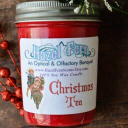 Christmas Tea Scented Soy Candle - Holiday Spice, 8 Oz - thumbnail 1
