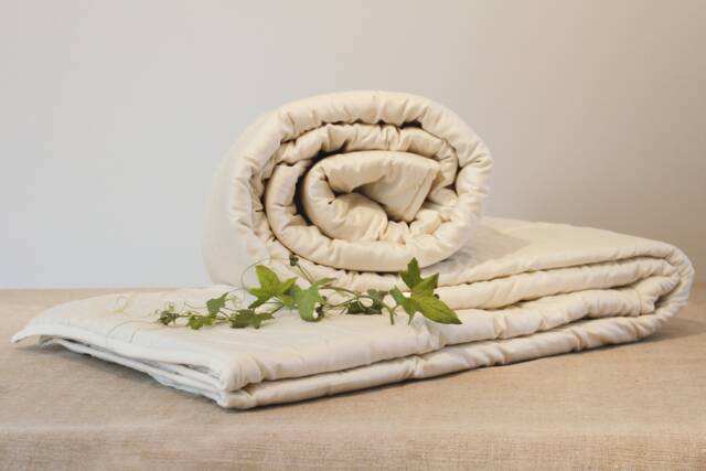 Wool Duvet, Summer Warmth 140x200 cm - Us Duty Paid - image 1