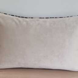 Designers Guild William Yeoward Pontine Indigo Fabric Cushion Cover 30x50 cm - thumbnail 3