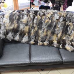 Real Fox Fur Blanket Throw Silver Gold Black Color, Home Warmer - thumbnail 2