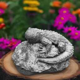 Gothic Lizard Statue Concrete Reptile Sculpture Outdoor On Rock Ornament Reptile Lover Gift Handmade Decoration Yard Art - thumbnail 2