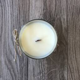 Granny's Kitchen, Apple, Pear, Clove, Pie Crust, White Sugar, All Natural Wooden Wick Soy Candle, Eco Friendly - thumbnail 4