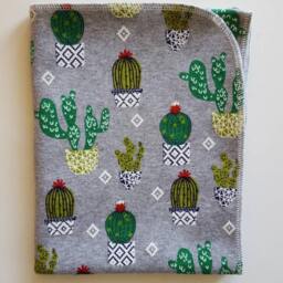 Cactus Gender Neutral Coming Home Set. Swaddle Blanket & Newborn Hat Baby Clothes. Photo Prop. Babay Shower Gift - thumbnail 3