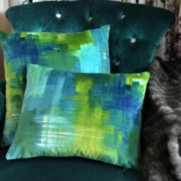 Harlequin - Amoura Velvet Emerald/Lime Stunning Brushstroke Cushion Cover Throw Pillow Designer Home Decor - thumbnail 2