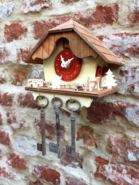 Kitchen Rack With Hooks, Wood Key Holder Wooden Cottage, Keyring Keychain Gift Idea Wall Clock - image 1