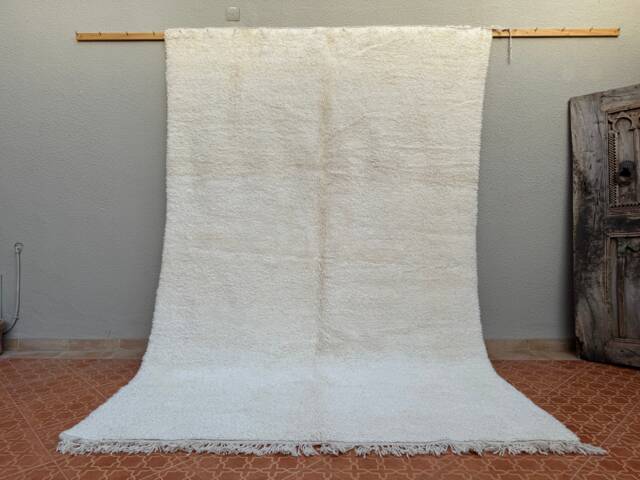 Handknotted Moroccan Beni Ourain Rug White Wool Area Rug - image 1