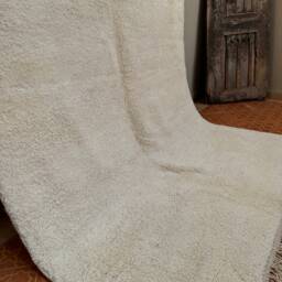 Handknotted Moroccan Beni Ourain Rug White Wool Area Rug - thumbnail 2